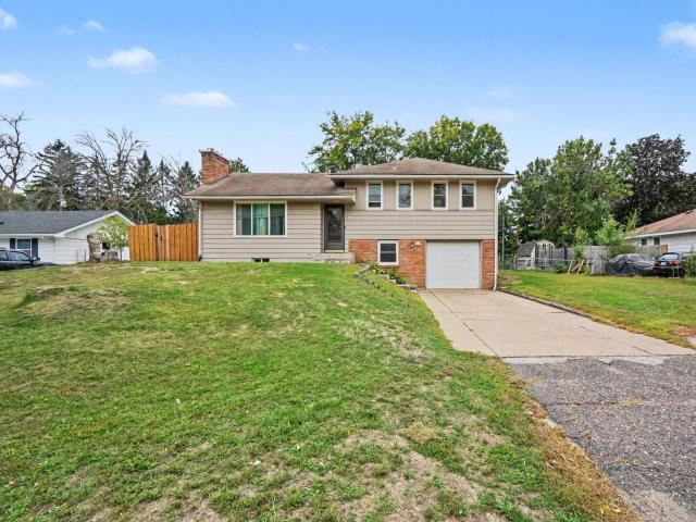 2728 119th Avenue NW Coon Rapids MN 55433 - MLS# 7143592