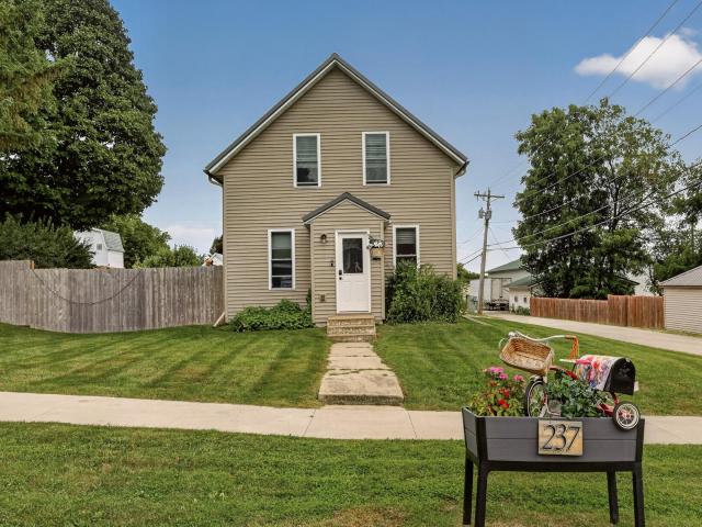 237 W 14th Street Saint Charles MN 55972 - MLS# 7144240