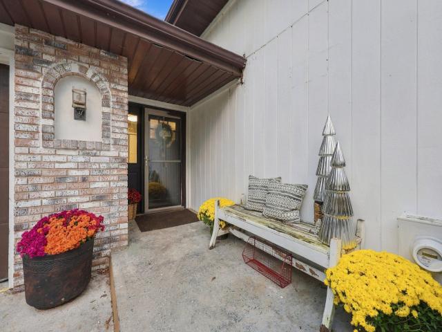 2060 Bridge Spur Shakopee MN 55379