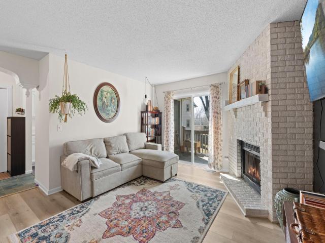 3861 Gold Point Unit B Eagan MN 55122 - MLS# 7144451