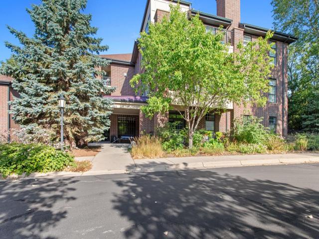 851 River Mews Court Unit 105 Minneapolis MN 55414 - MLS# 7144977