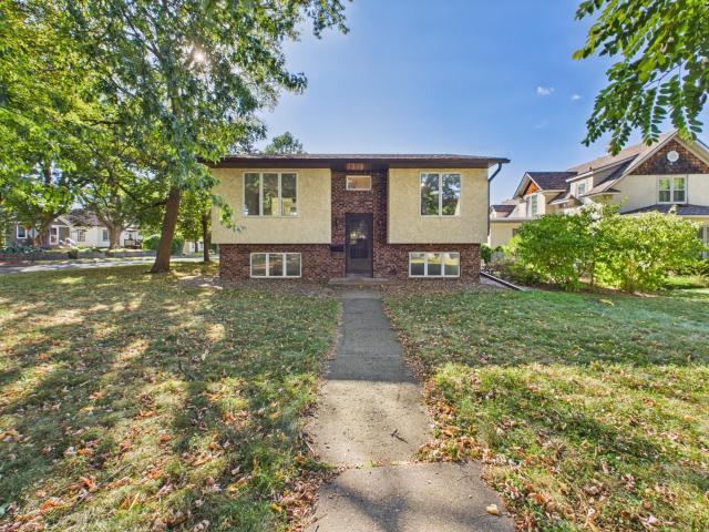 2253 Charles Street N North Saint Paul MN 55109 - MLS# 7145291
