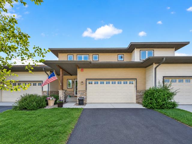 1245 Vernon Drive Carver MN 55315 - MLS# 7145586