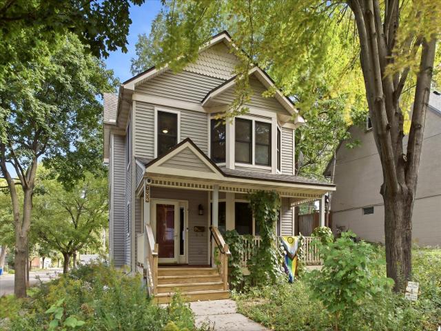682 Harvard Street Saint Paul MN 55107 - MLS# 7145636