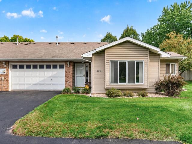11991 Yellow Pine Street NW Coon Rapids MN 55448 - MLS# 7145708