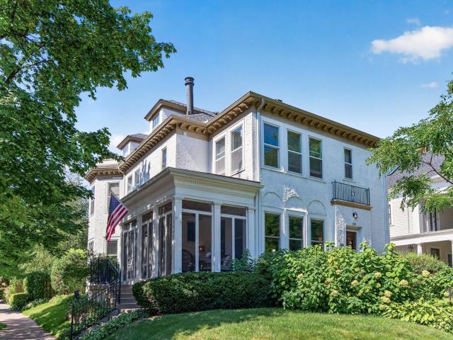 1100 Douglas Avenue Minneapolis MN 55403 - MLS# 7146027
