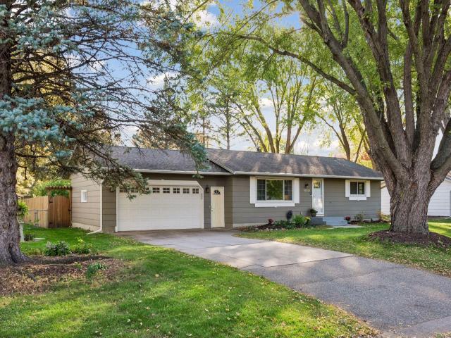 10036 Nathan Lane N Maple Grove MN 55369 - MLS# 7146436