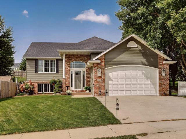 2502 Boulder Ridge Drive NW Rochester MN 55901 - MLS# 7146663
