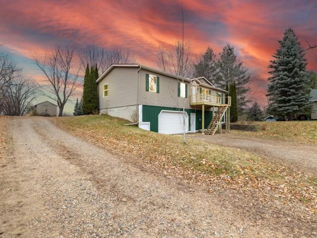 720 Central Avenue S New Prague MN 56071 - MLS# 7147674