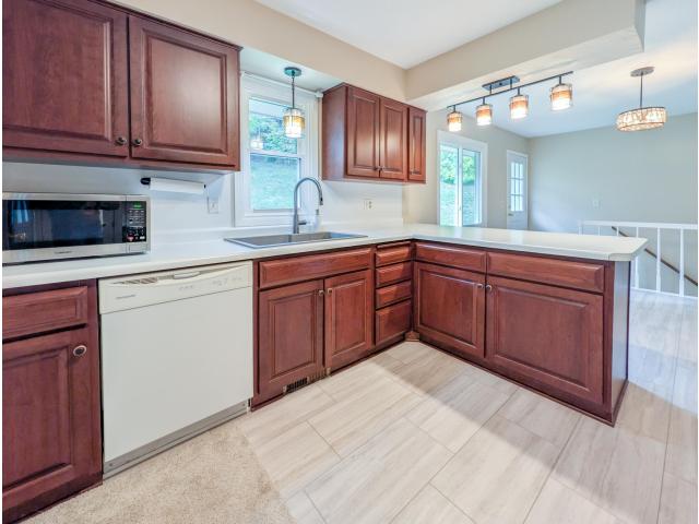 2601 Brookview Drive Burnsville MN 55337 - MLS# 7147695