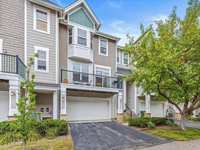15649 Eagleview Way Unit 1009 Apple Valley MN 55124 - MLS# 7148109