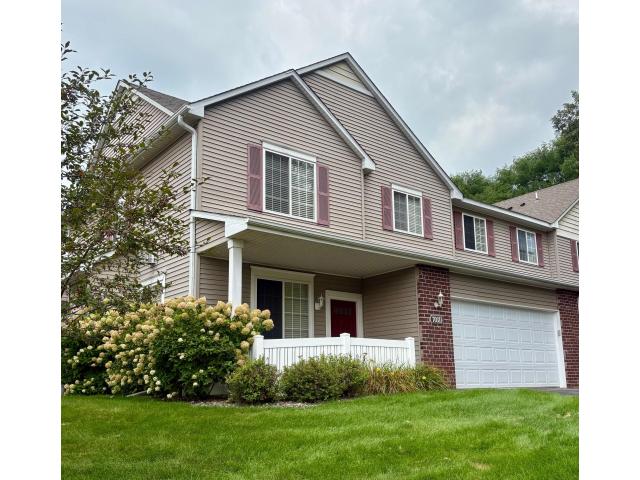 703 Maple Hills Drive Unit D Maplewood MN 55117 - MLS# 7148190