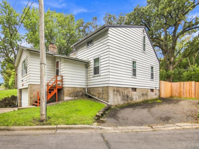 122 Brent Drive Albert Lea MN 56007 - MLS# 7148306