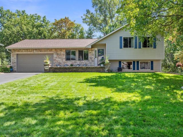 12041 Robin Road Maple Grove MN 55369 - MLS# 7148436