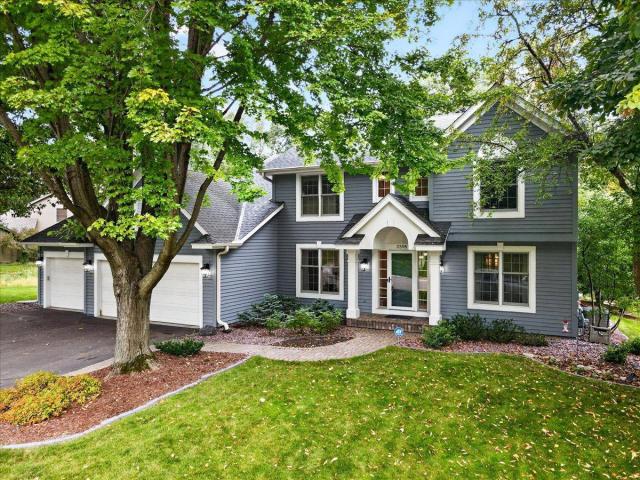 2398 Hunter Drive Chanhassen MN 55317 - MLS# 7148917