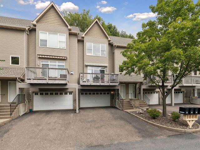9820 Cove Drive Minnetonka MN 55305 - MLS# 7149368