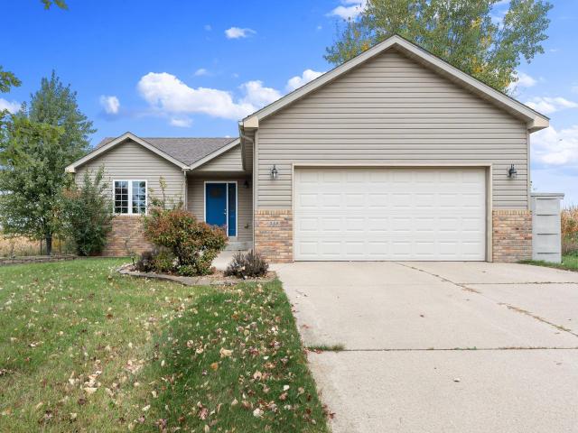 910 Lee Street NE Owatonna MN 55060 - MLS# 7149774