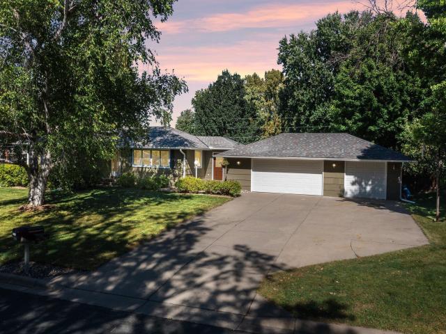 2508 W 140th Street Burnsville MN 55337 - MLS# 7150060