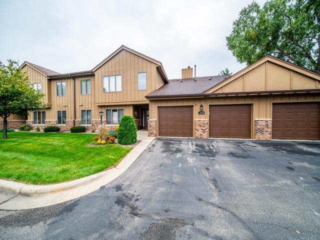 1808 Lakeview Court SW Unit 204 Rochester MN 55902 - MLS# 7150548