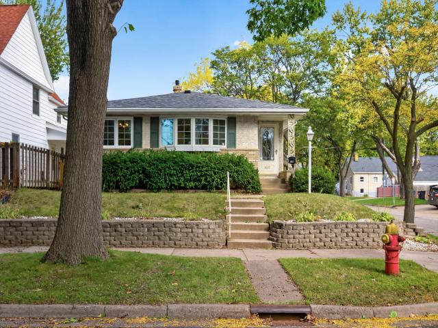 1837 Hawthorne Avenue E Saint Paul MN 55119 - MLS# 7151268