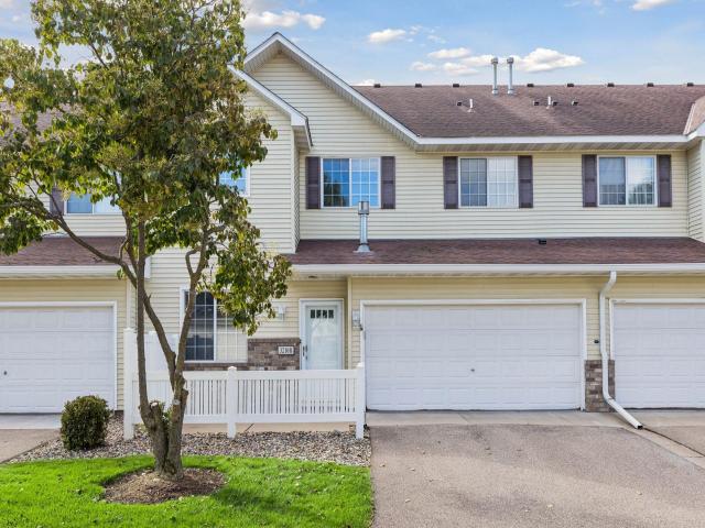 3210 Juniper Circle Unit B Woodbury MN 55125 - MLS# 7151321