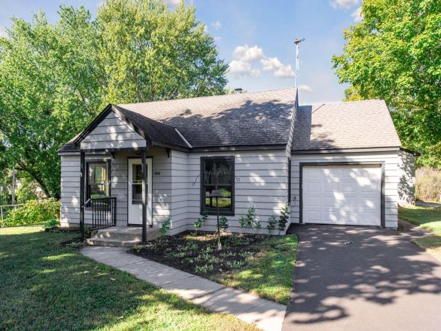 16282 West Avenue SE Prior Lake MN 55372 - MLS# 7152016