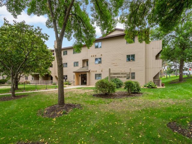 925 Bahls Drive Unit 307 Hastings MN 55033 - MLS# 7152229