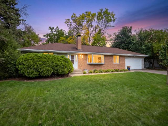 10800 Oak Knoll Terrace N Minnetonka MN 55305 - MLS# 7152362