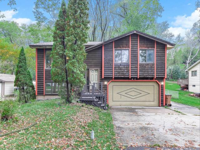 162 Quehl Avenue N Lakeland MN 55043 - MLS# 7152450