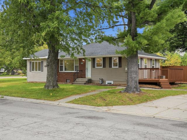 1038 Larpenteur Avenue W Saint Paul MN 55113 - MLS# 7152542