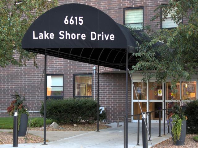 6615 Lake Shore Drive S Unit 116 Richfield MN 55423 - MLS# 7152611