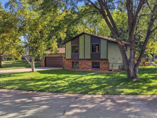 1980 Timber Wolf Trail N Eagan MN 55122 - MLS# 7153001
