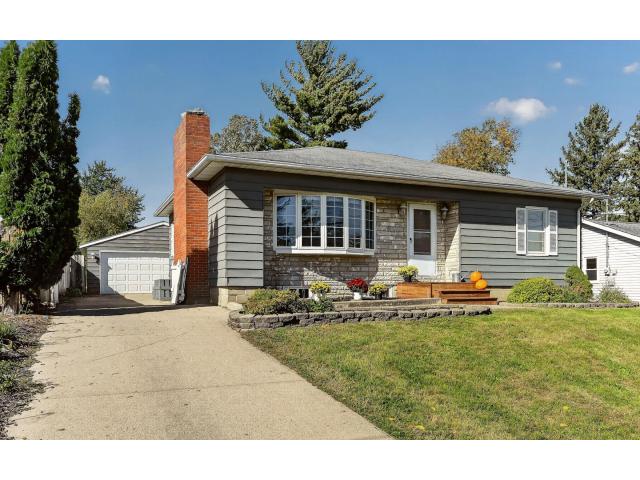 215 Highland Court SW Rochester MN 55902 - MLS# 7153404