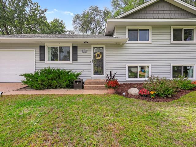 10632 Wren Street NW Coon Rapids MN 55433 - MLS# 7153511