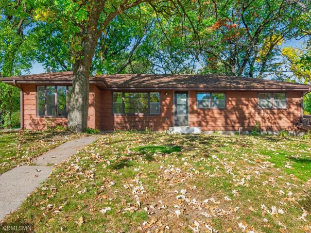 43 Suzanne Avenue Vadnais Heights MN 55127 - MLS# 7153601