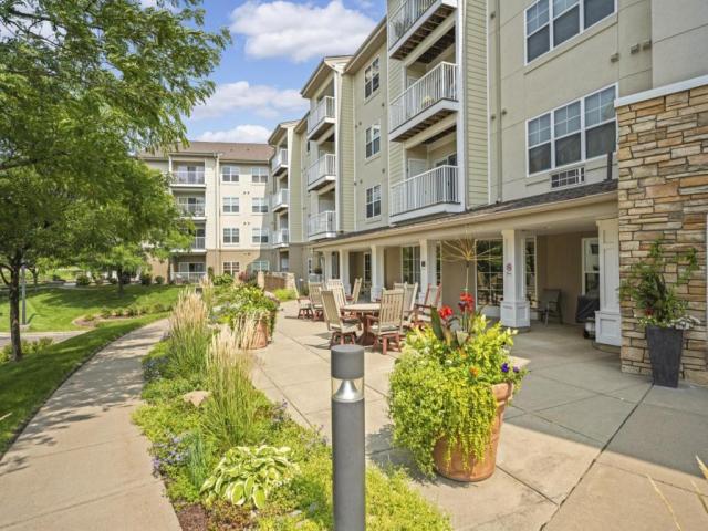 5650 Boone Avenue N Unit 319 New Hope MN 55428 - MLS# 7153717