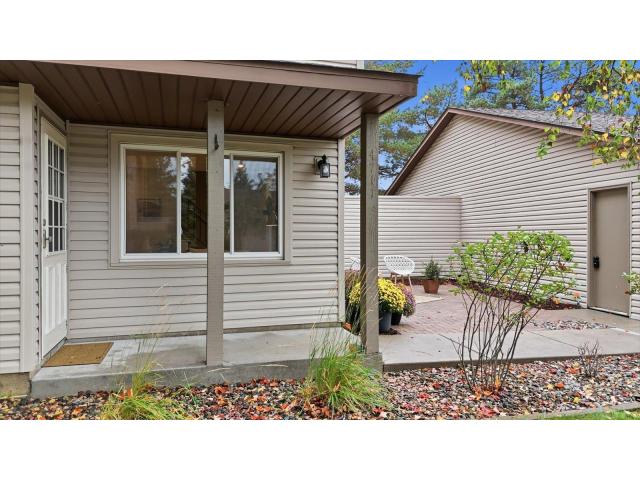 4711 Lund Point Eagan MN 55122 - MLS# 7153806