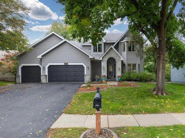 8370 W Lake Drive Chanhassen MN 55317 - MLS# 7153849