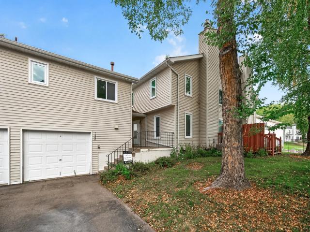 7440 Landau Curve Bloomington MN 55438 - MLS# 7153967