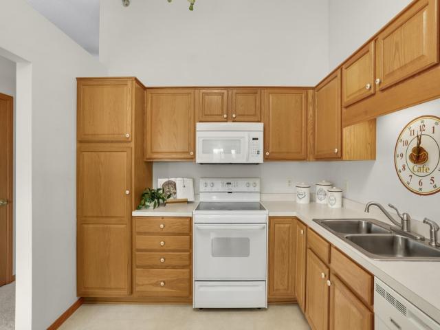 18500 Euclid Street Unit 306 Farmington MN 55024 - MLS# 7154031