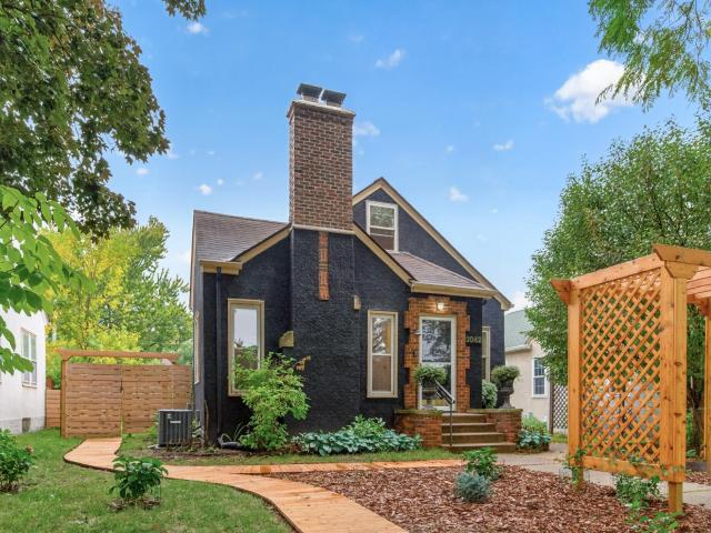3042 Arthur Street NE Minneapolis MN 55418 - MLS# 7154446