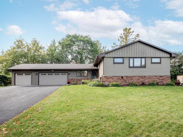 1492 Red Cedar Road Eagan MN 55121 - MLS# 7154902