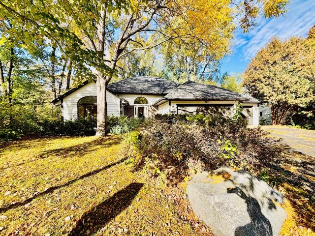 13505 Elkwood Drive Apple Valley MN 55124 - MLS# 7154988