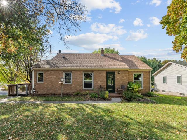 8142 Victoria Drive Victoria MN 55386 - MLS# 7155193