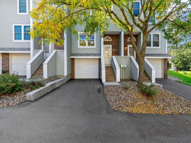 10673 Sherman Drive Eden Prairie MN 55347 - MLS# 7155231