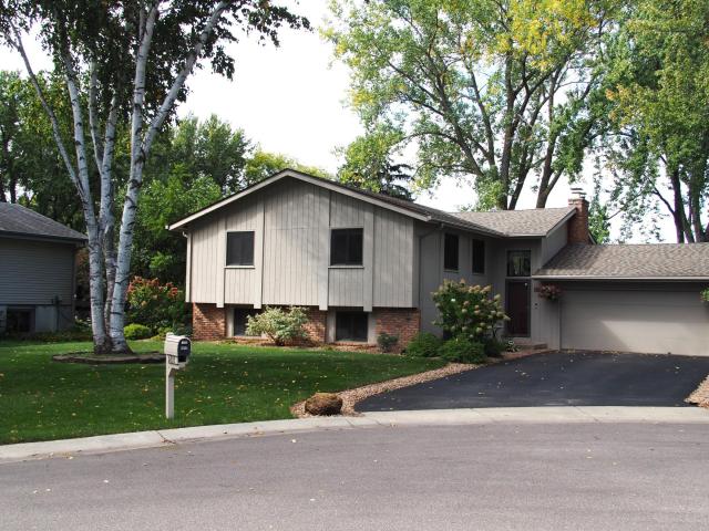 6805 Evergreen Lane N Maple Grove MN 55369 - MLS# 7155318