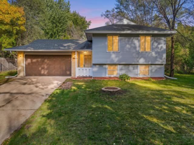 10857 Crooked Lake Boulevard NW Coon Rapids MN 55433 - MLS# 7155554