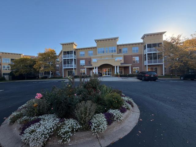 15001 Burnhaven Drive Unit 121 Burnsville MN 55306 - MLS# 7155723