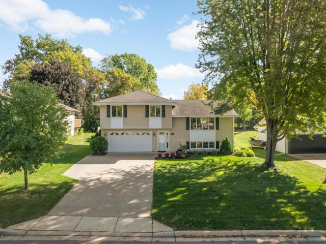 6624 Edgemont Boulevard N Brooklyn Park MN 55428 - MLS# 7155745
