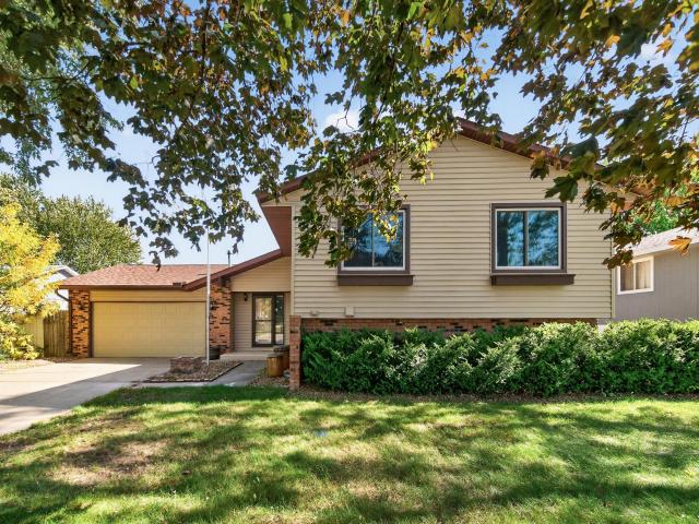 8400 Douglas Drive N Brooklyn Park MN 55443 - MLS# 7156064